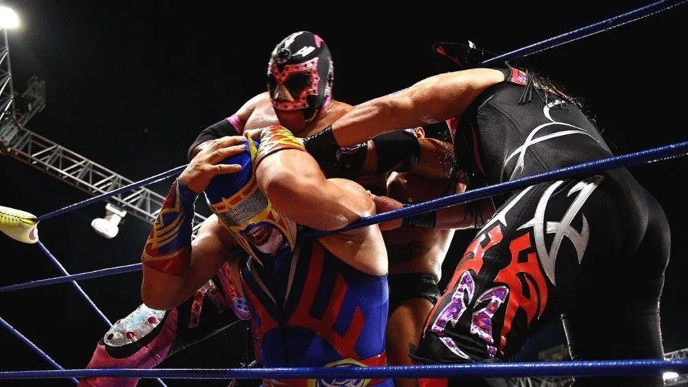 Mr. Niebla durante una función