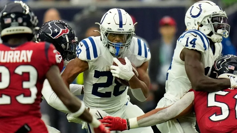 Colts aplastó a Texans