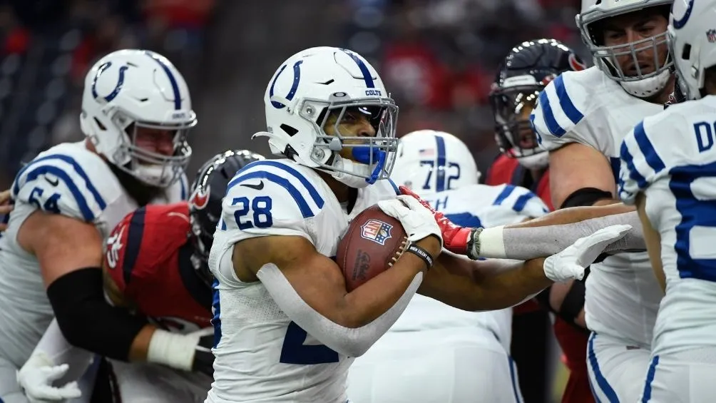 Colts aplastó a Texans