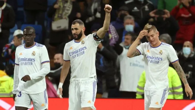 EFE Benzema tras anotar gol a favor del Real Madrid