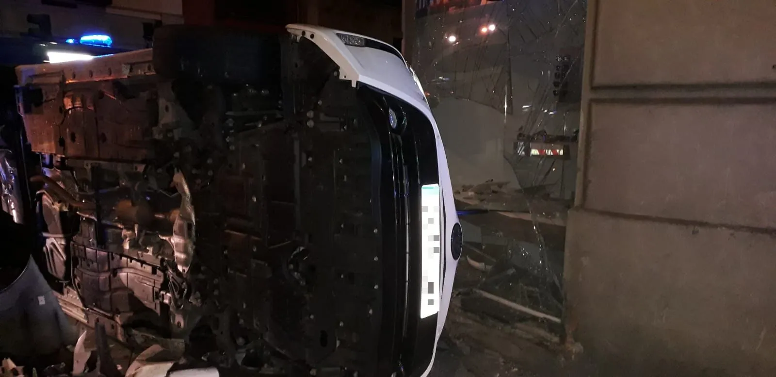 CARLOS ESPESO| EL NORTE DE CASTILLA Coche de Gonzalo Plata tras percance