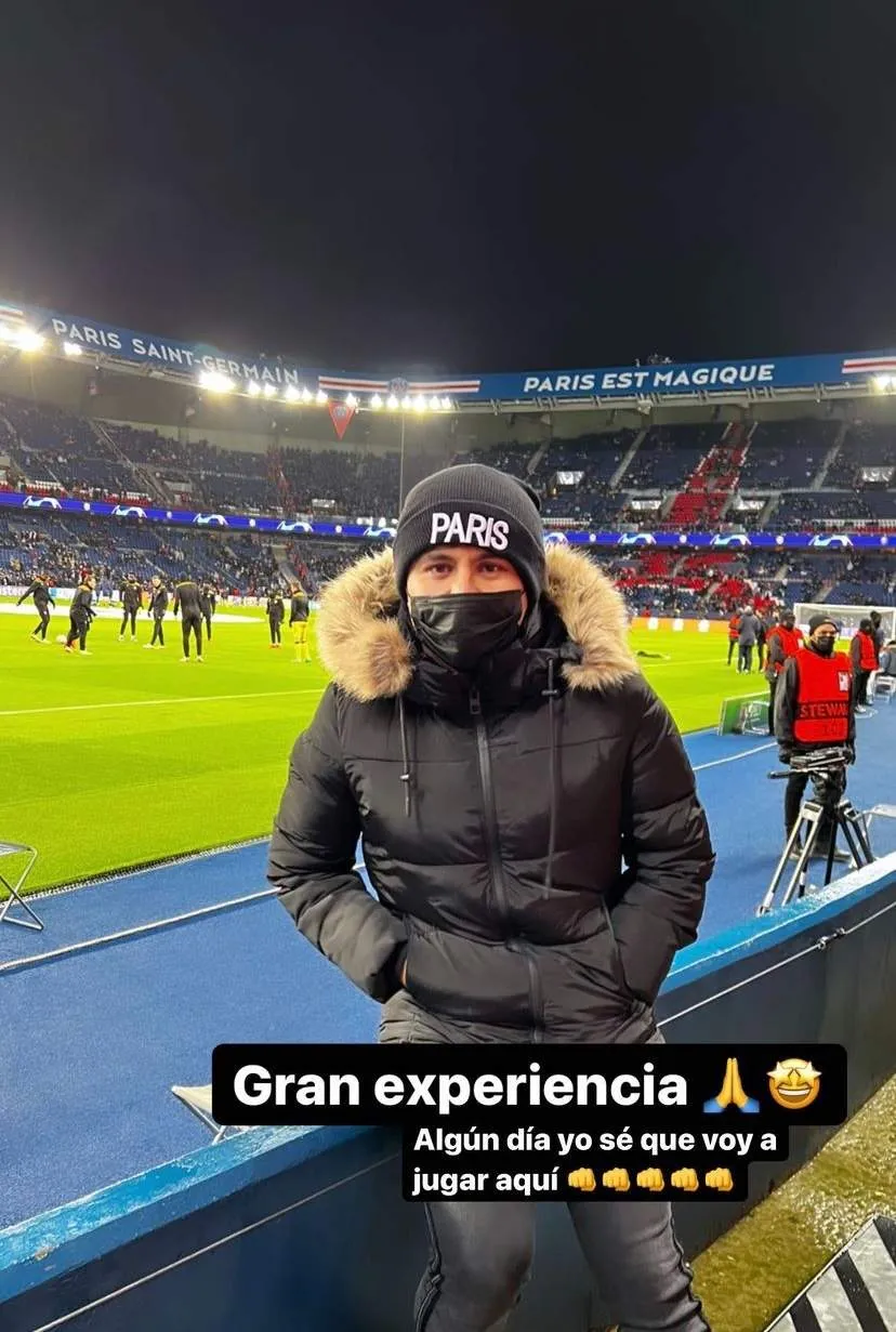 INSTAGRAM | @EDUARDOLOPEZCHOFIS Chofis López en el Parque de los Príncipes viendo jugar al PSG