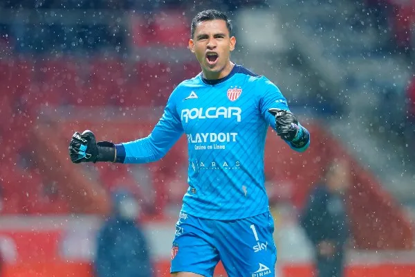 Luis Malagón con el Necaxa