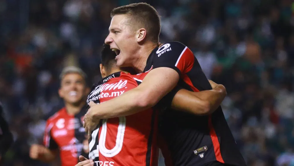 IMAGO7 Julio Furch en festejo con Atlas en la Final