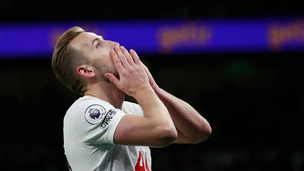 AP Harry Kane lamentándose durante un partido con el Tottenham