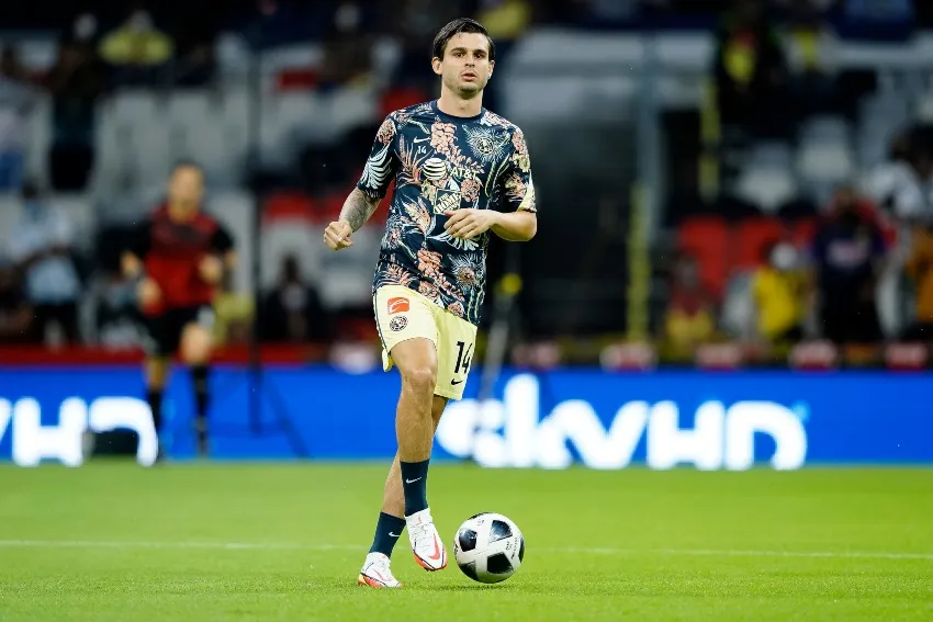 Nicolás Benedetti previo a un juego de las Águilas