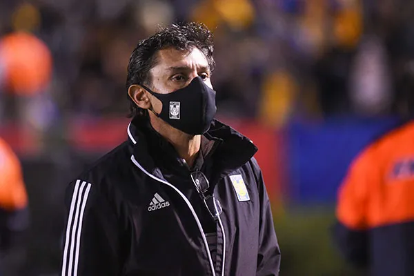 Roberto Medina previo a un partido de las Amazonas