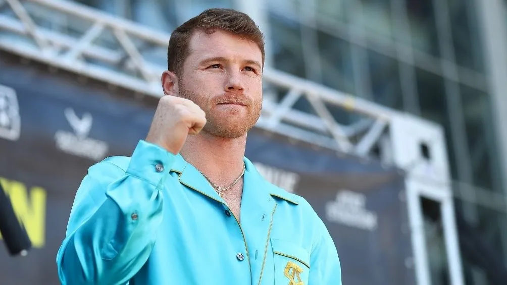 MEXSPORT Canelo Álvarez en un evento