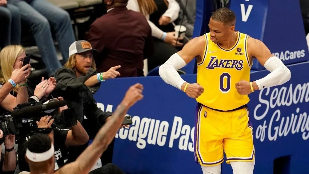 Westbrook ingresó a protocolo Covid