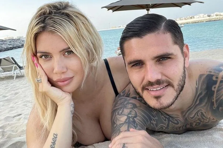 Instagram: @mauroicardi La pareja disfrutando de sus vacaciones