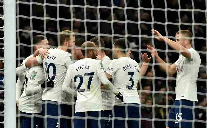 Spurs ganó 2-1