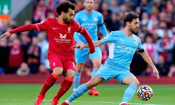 Liverpool vs Manchester City en acción