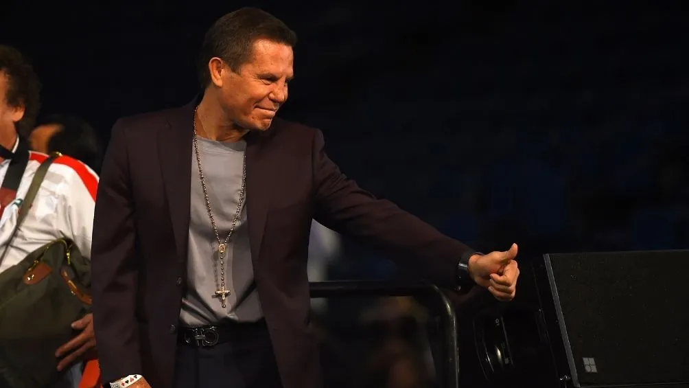 MEXSPORT Julio César Chávez durante un evento