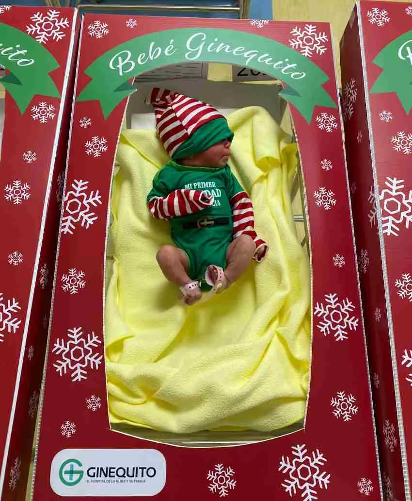 Cunas decoradas como regalos de navidad