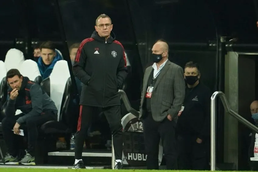 AP Ralf Rangnick entrenando al Manchester United