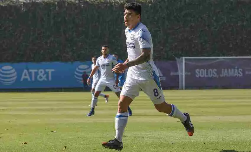 Luis Mendoza sigue sumando minutos de cara al CL 2022