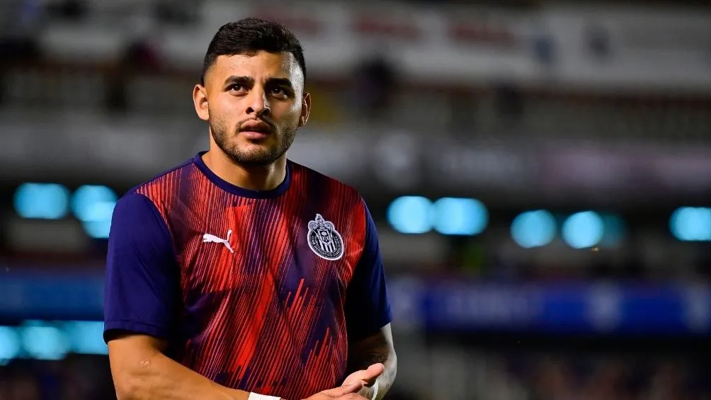 IMAGO7 Alexis Vega en un partido con Chivas