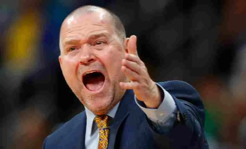 Mike Malon, coach de los Denver Nuggets