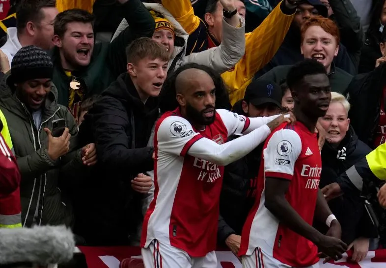 Jugadores del Arsenal en festejo de gol