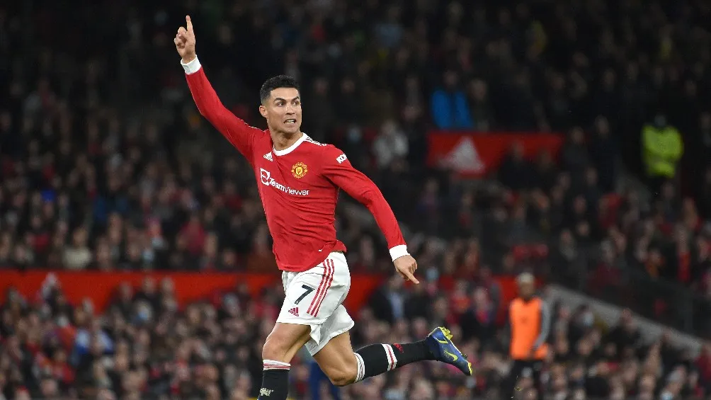 Cristiano Ronaldo jugando partido con el Manchester United
