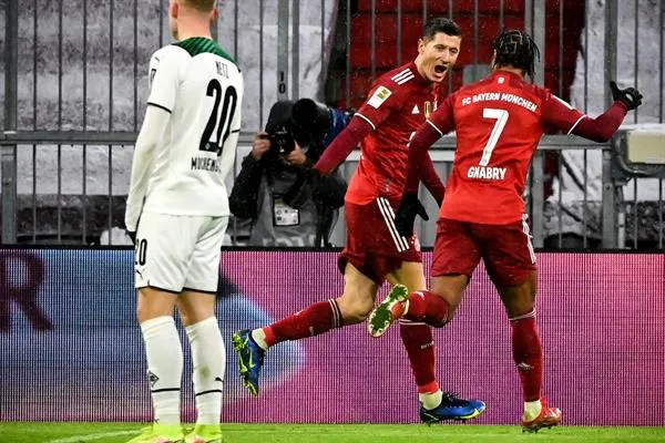 Lewandowski celebra anotación