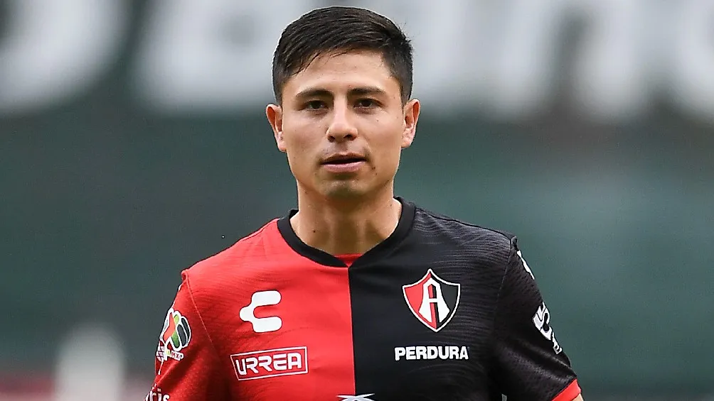 Brayan Garnica jugando partido con Atlas