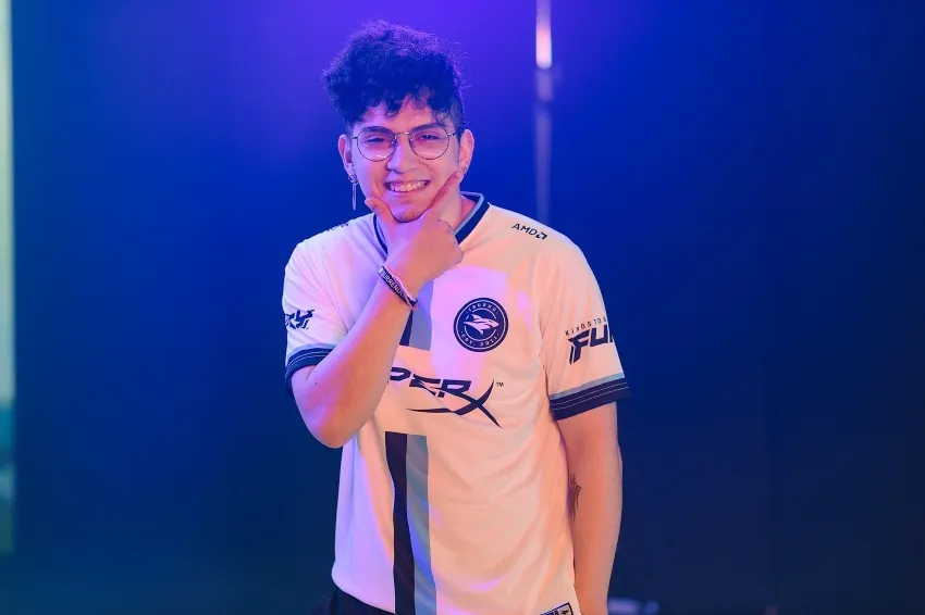 Seiya, midlaner de Isurus Gaming