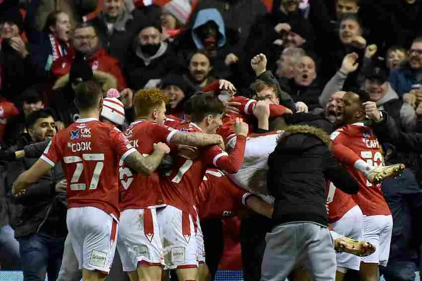 Nottingham Forest avanzó a los dieciseisavos de Final