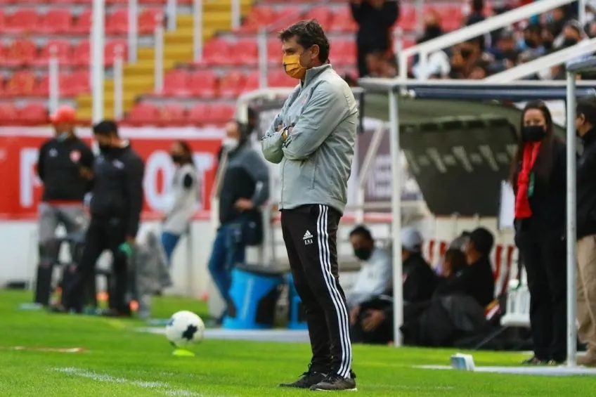 Roberto Medina durante el partido