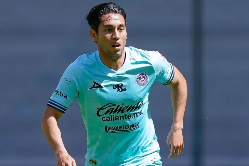 Gael Sandoval jugando con Mazatlán