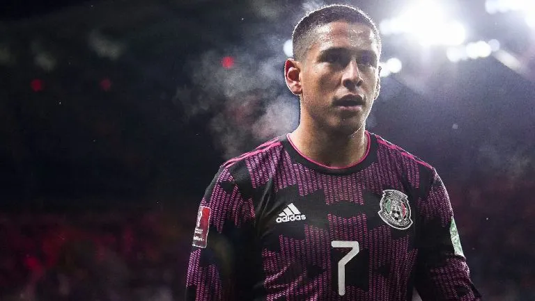 IMAGO7 Luis Romo jugando partido con la Selección Mexicana