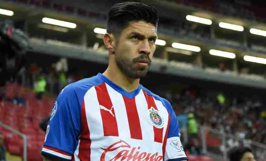 Peralta jugando con Chivas