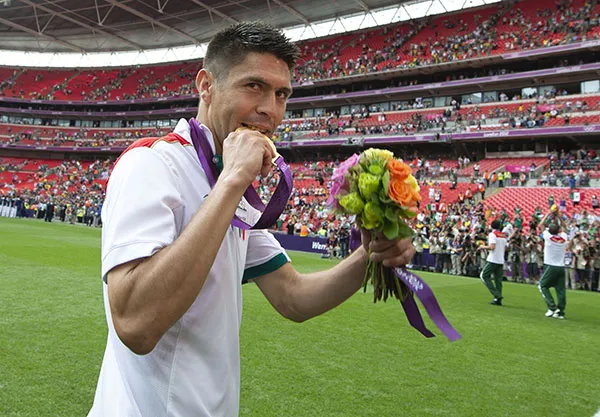 El Cepillo con su medalla en Londres 2012