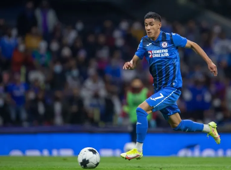 IMAGO7 Uriel Antuna, en acción con La Máquina