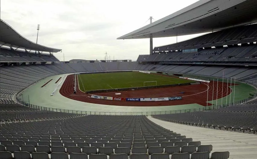 Twitter @reformacancha Estadio Olímpico de Atatükr
