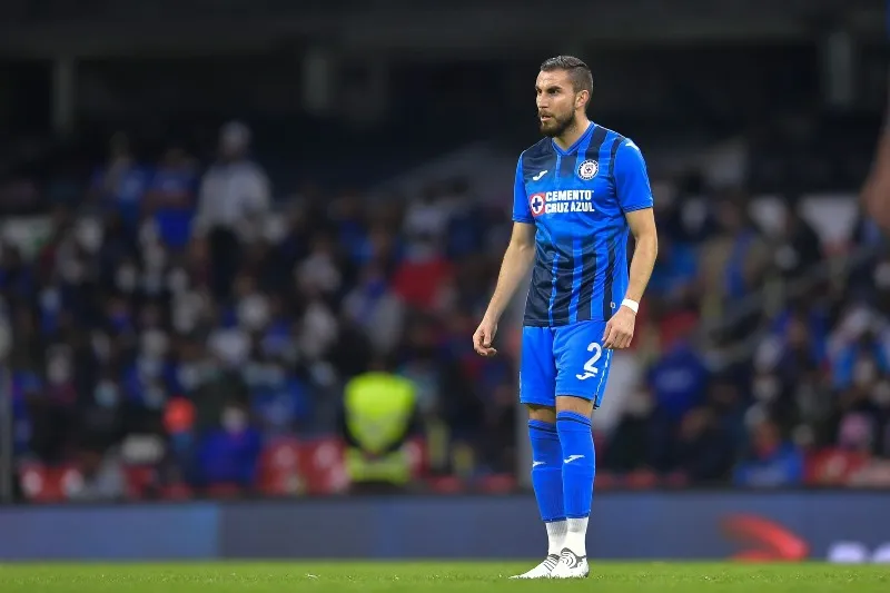 Alejandro Mayorga en acción con la Máquina