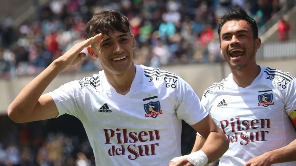 Pablo Solari en un partido con Colo Colo