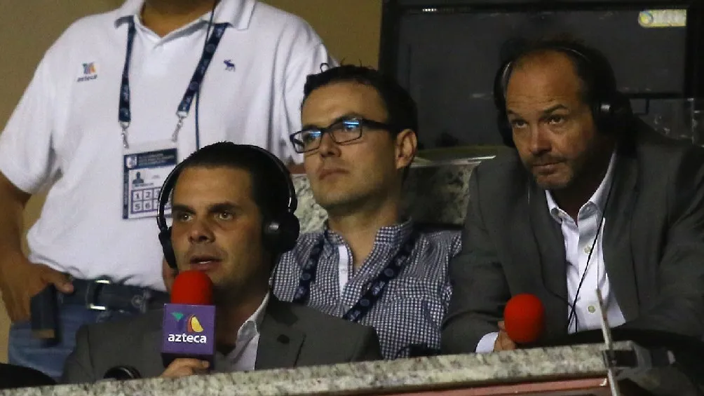 IMAGO7 Luis García y Christian Martinoli narrando partido de la Liga MX
