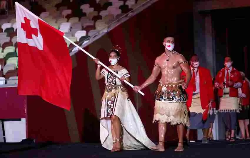 TWITTER: @pitatofua Pita durante la Ceremonia de Inaguración