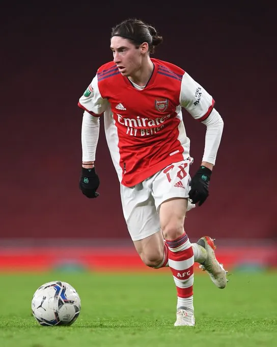 TWITTER @ARSENACADEMY Marcelo Flores en acción con Arsenal