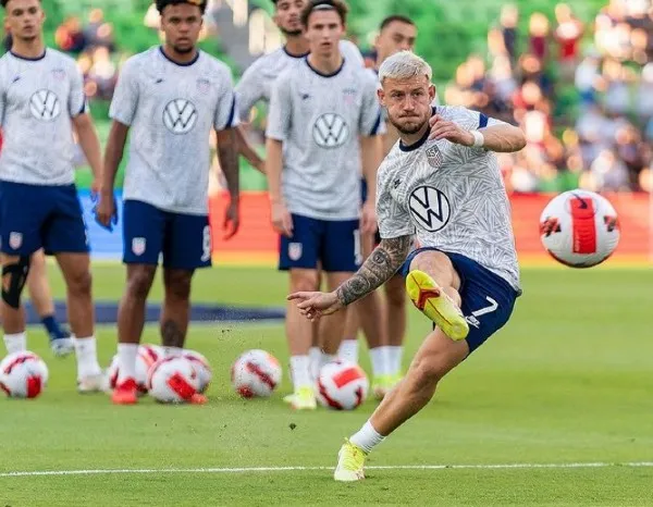 Paul Arriola entrena con la Selección Estadounidense