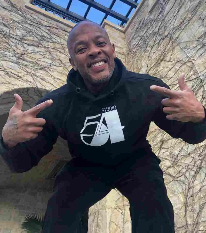 Dr. Dre cantará en el SoFi Stadium