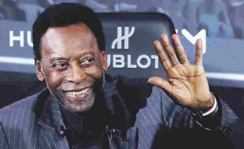EFE Pelé fue diagnosticado con metástasis
