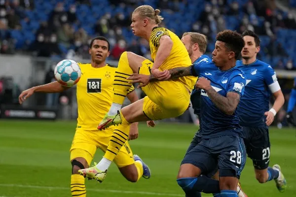 AP Erling Haaland en acción