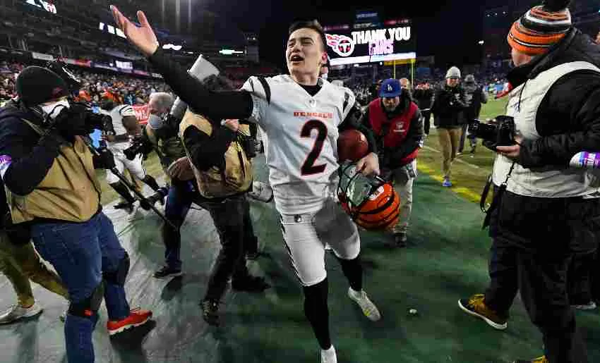 Evan McPherson anotó el gol de campo de la victoria