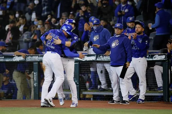 Charros de Jalisco en festejo