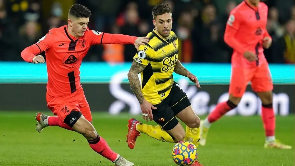 Watford destituyó a Ranieri