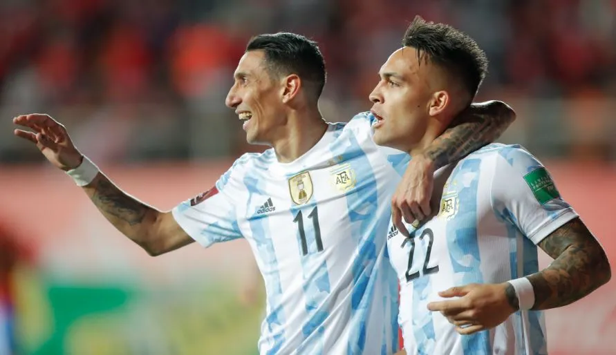 AP Jugadores de La Albiceleste, en festejo de gol