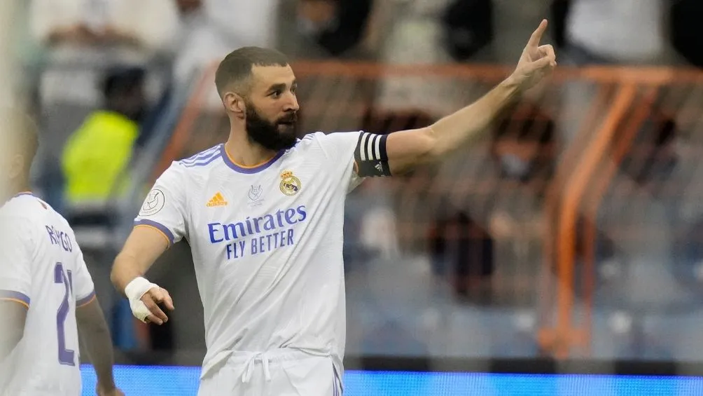 Benzema en un partido del Real Madrid