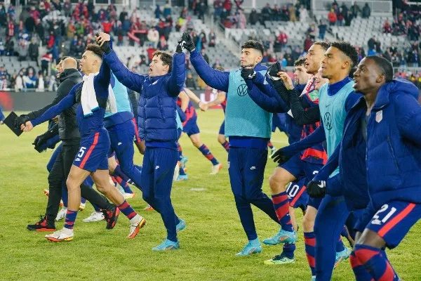 TWITTER @USMNT Jugadores de Estados Unidos celebran